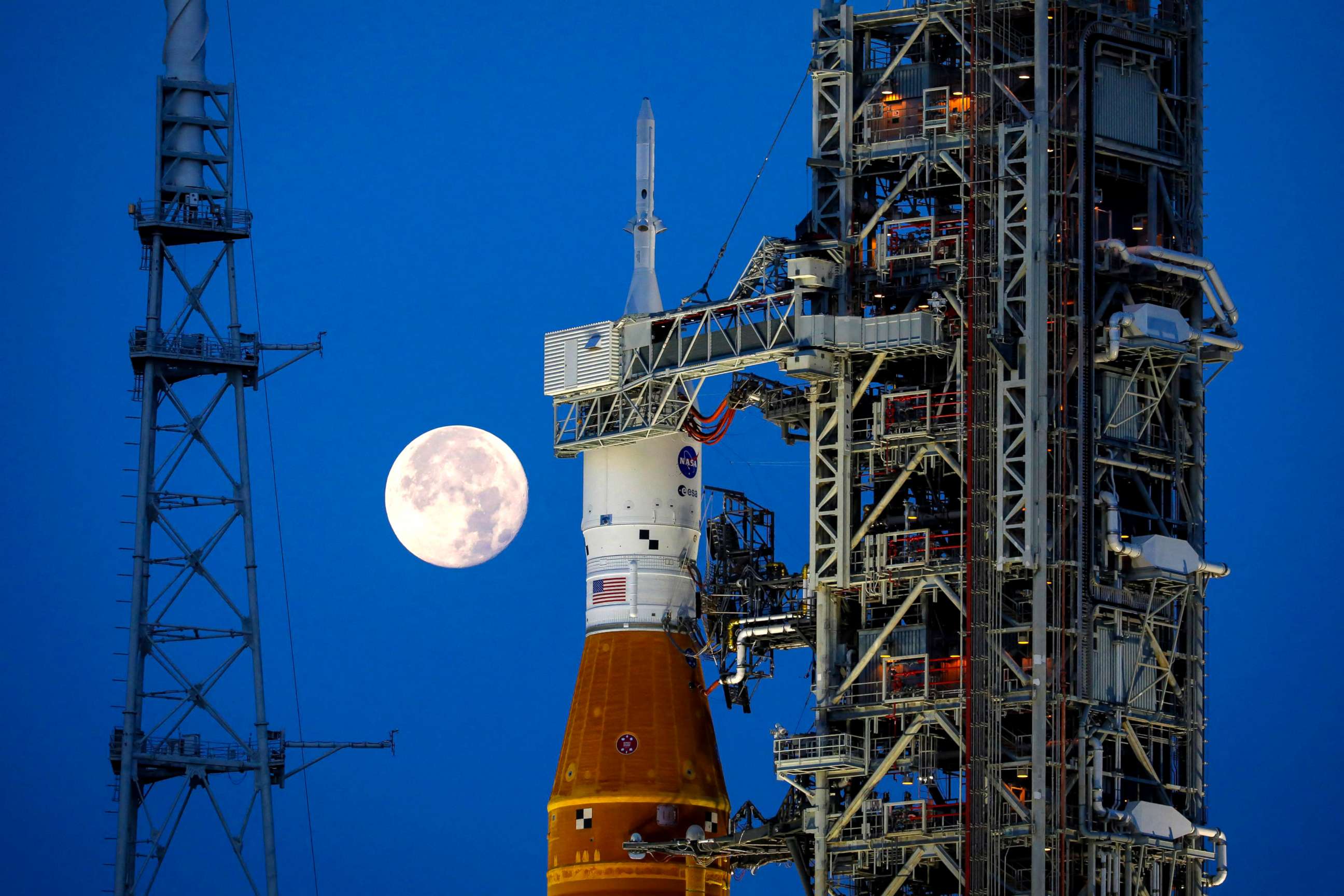 PHOTO: NASA's Artemis I Moon rocket sits at Launch Pad Complex 39B at Kennedy Space Center, in Cape Canaveral, Florida, June 15, 2022.