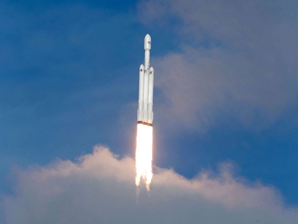 PHOTO: A SpaceX Falcon Heavy rocket lifts off from historic launch pad 39-A at the Kennedy Space Center in Cape Canaveral, Fla., Feb. 6, 2018.