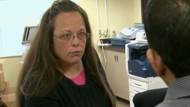 Video Kentucky Clerk Kim Davis Jailed For Refusing To Issue A Marriage