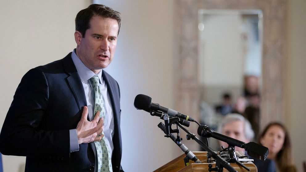 Presidential candidate Rep. Seth Moulton unveils new education policy thumbnail