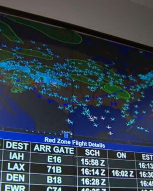 VIDEO: An Inside Look at United Airlines' Operations Center Amid Holiday Travel 