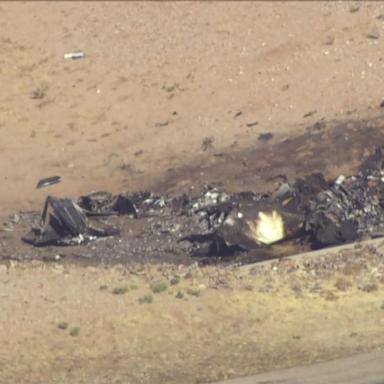 VIDEO: 2 dead after small planes collide in Arizona