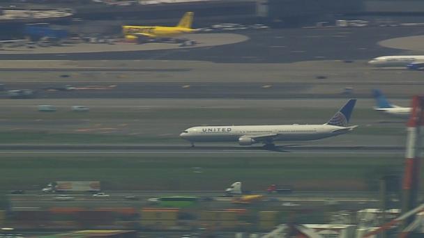 Outage at Newark airport last week lasted 60-90 seconds: Sources