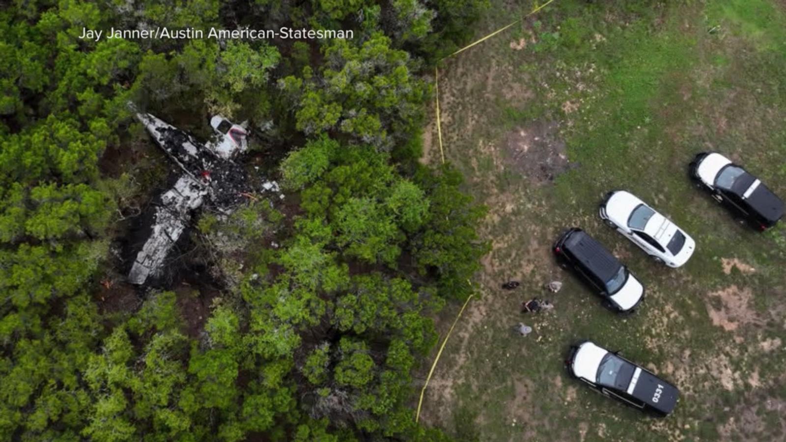 5 die in small plane crash outside Austin, Texas - Good Morning America