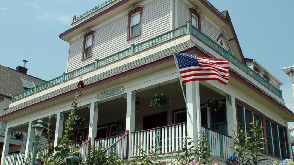 A N.J. inn shuttered by Superstorm Sandy has reopened and been named one of the top B&Bs in the nation. 