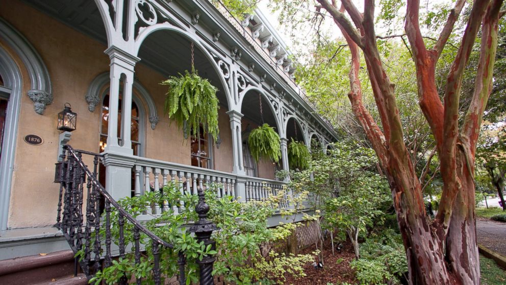 Dive into the antebellum south in Savannah, Georgia, where the state's sophisticated upper-class first gathered.