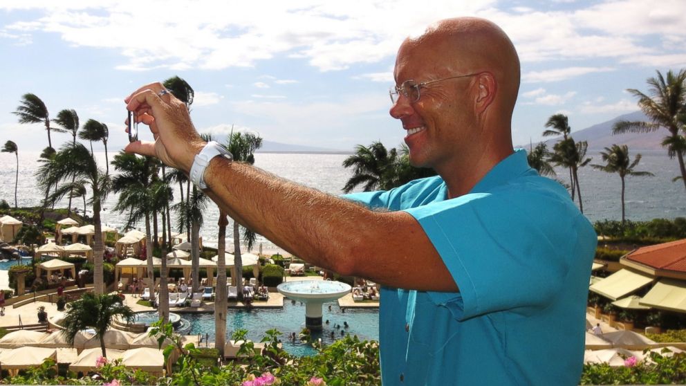 Scott Miles is the Four Seasons Resort, Maui's Photo Ambassador.