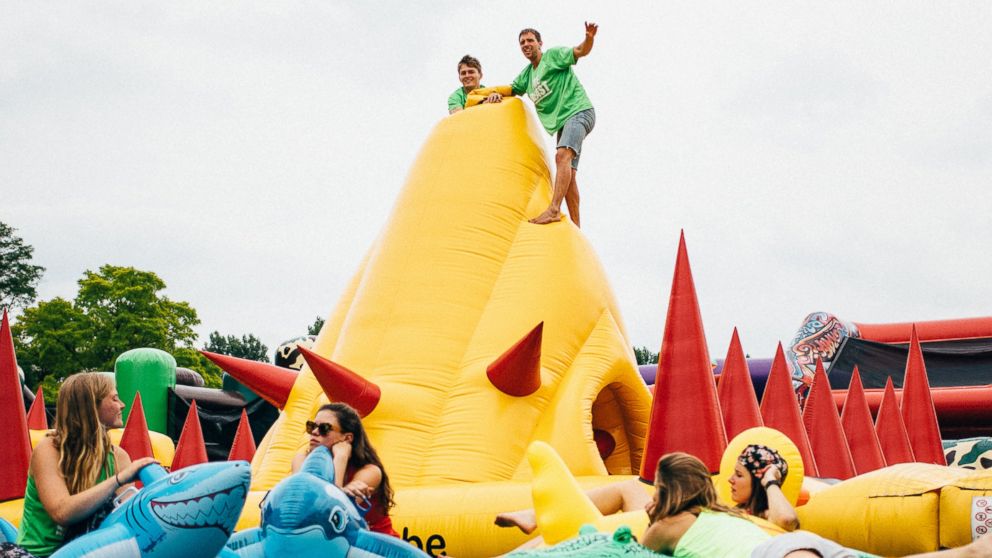 Bouncy House 'The Beast' Billed As World's Biggest - ABC News