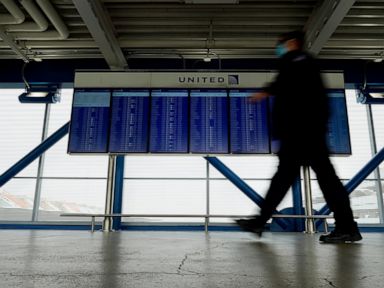US sets pandemic-era high for air travel, over 1.6 million