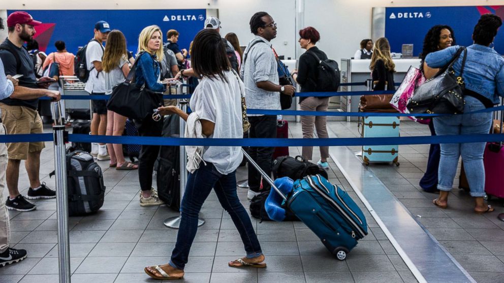 Why holiday travelers should book airfares this week - ABC News