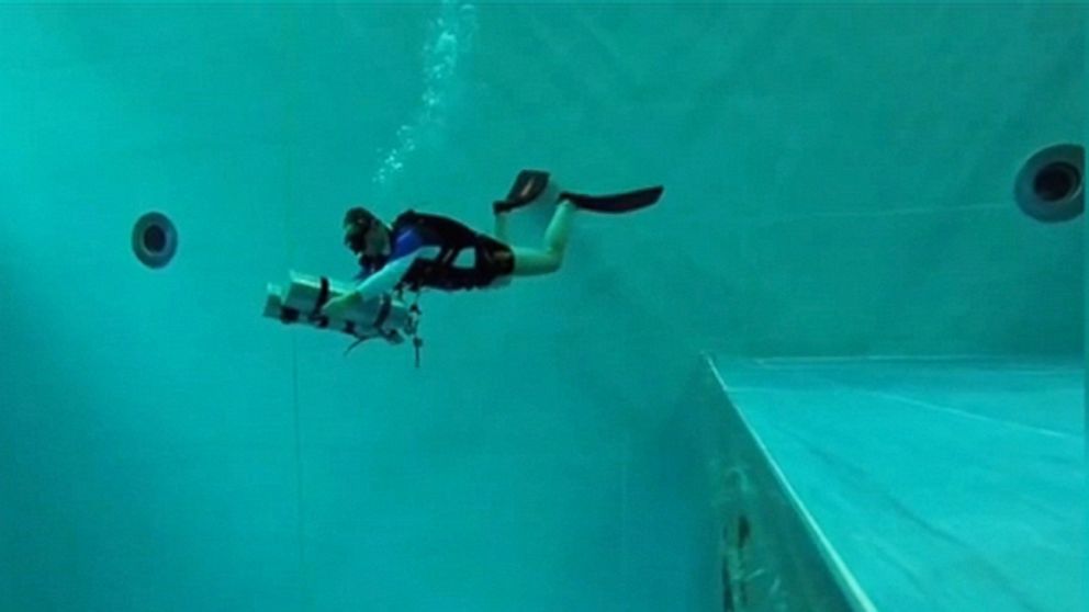 the deepest swimming pool