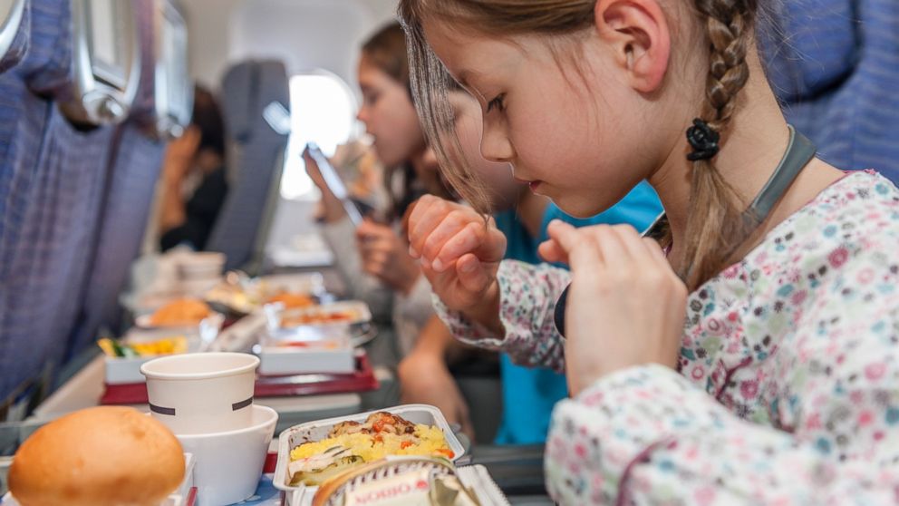 PHOTO: DietDetective.com has issued its 2013 Airline Food Survey.