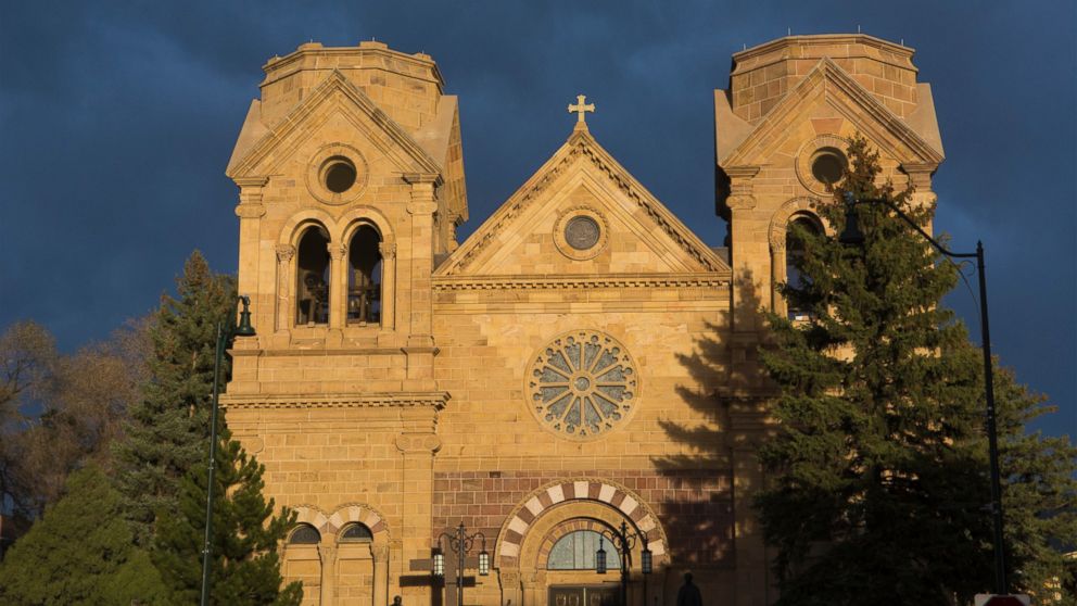What to see and what to skip on a vacation in Santa Fe, New Mexico. Pictured is the St. Francis Cathedral.