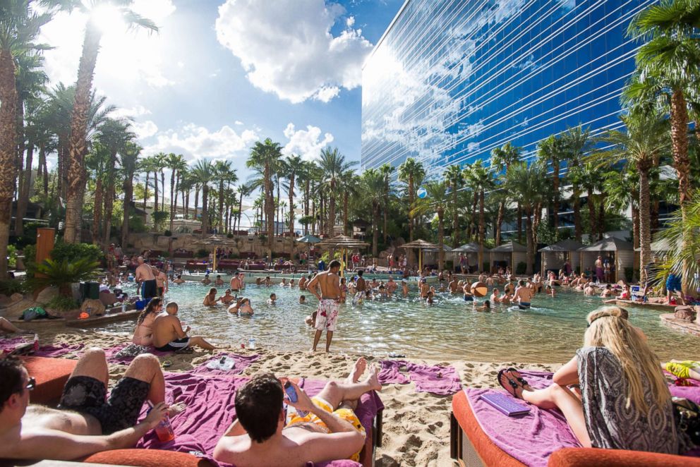 Las Vegas' 11 best hotel pools - ABC News