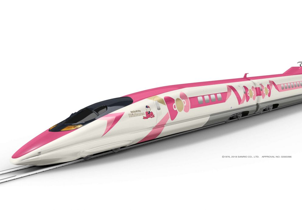 PHOTO: The exterior of the Hello Kitty bullet train will be painted in white and pink colors.
