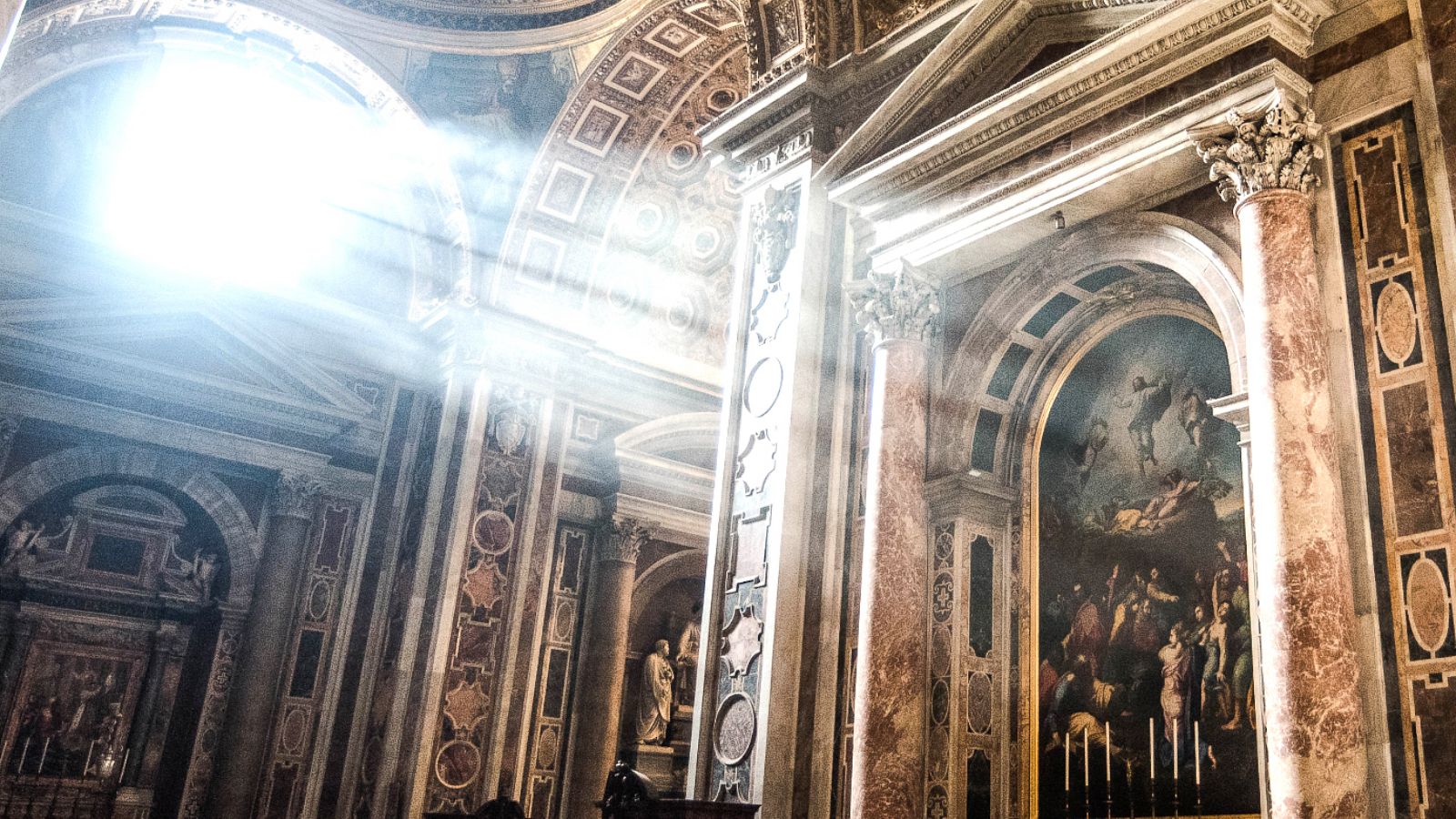 PHOTO: Skip the line: Vatican Museums, St Peter's, Sistine Chapel