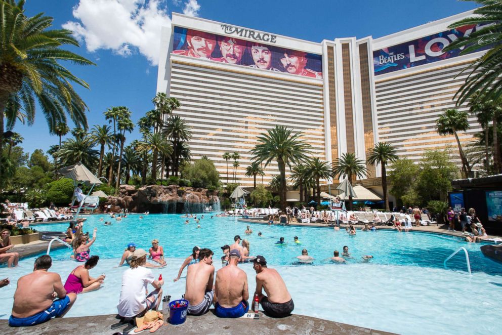 Pools in Las Vegas - The Mirage Pool - The Mirage