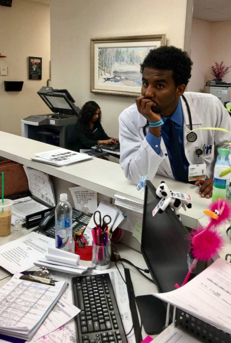 PHOTO: Alsayed working in a surgery clinic in Chicago.