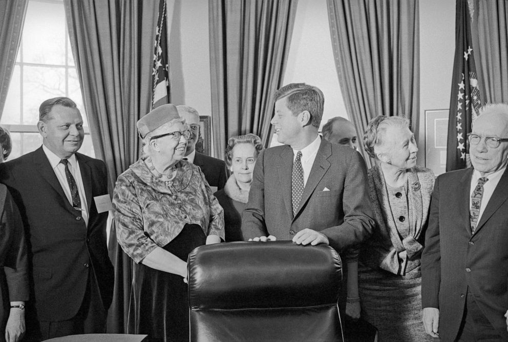 PHOTO: President Kennedy meets at The White House with Eleanor Roosevelt, Rep. Edith Green and other members of the Presidential Advisory Council on the Status of Women, on Jan. 12, 1962, in Washington, D.C.