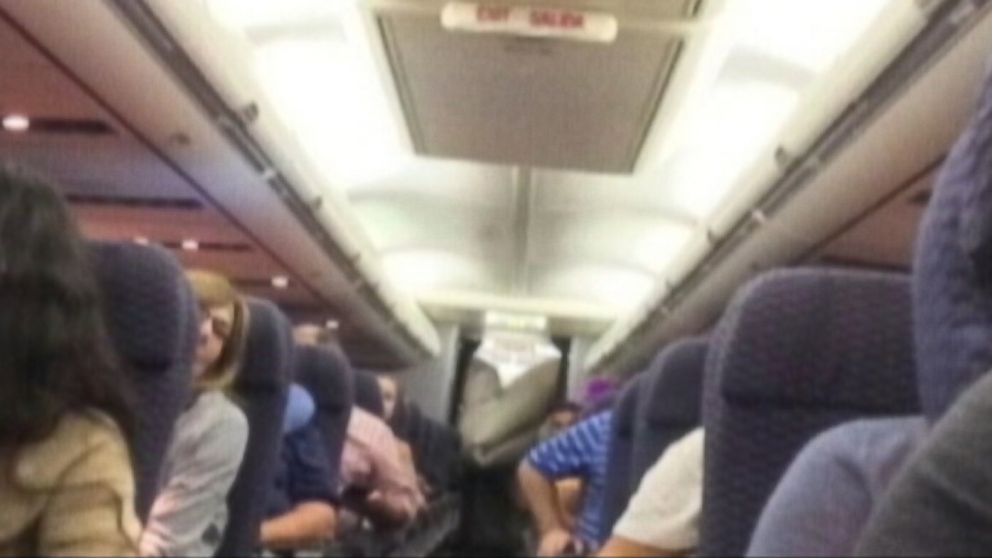 PHOTO: Passengers aboard a United Airlines flight to California ended up landing in Wichita, Kan., June 29, 2014, after the plane’s emergency evacuation slide accidentally deployed.