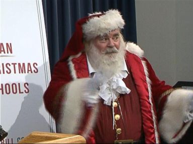 VIDEO: Schools in Texas are given the green light to celebrate Christmas, Hanukkah and other religious holidays, thanks to new legislation. 