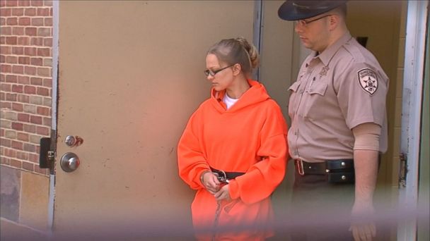Video Woman Accused Of Killing Fiance On Kayak Trip Pleads Not Guilty Abc News 