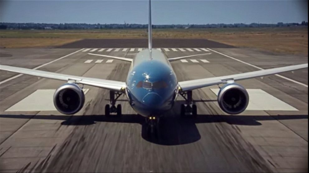 VIDEO: Boeing Plane Makes Nearly Vertical Takeoff