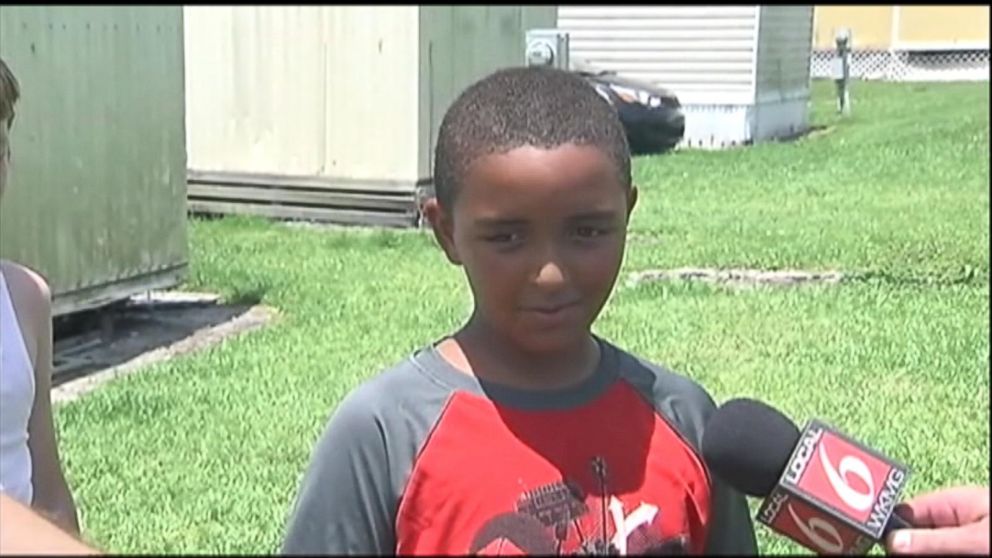 VIDEO: 10-Year-Old Rescues Young Children From Mobile Home Fire in Florida