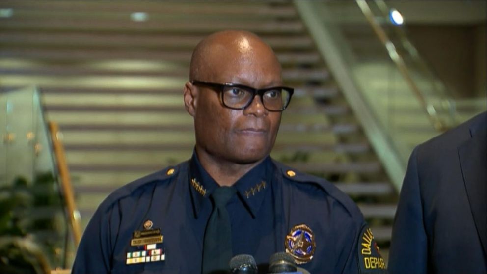 Video Dallas Officials Say 11 Officers Have Been Shot, 3 Fatally - ABC News