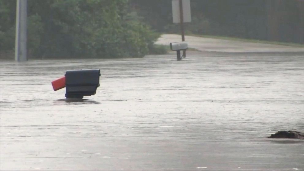 Video Iowa Watches Nervously As Rivers Rise To Highest Level Since ...