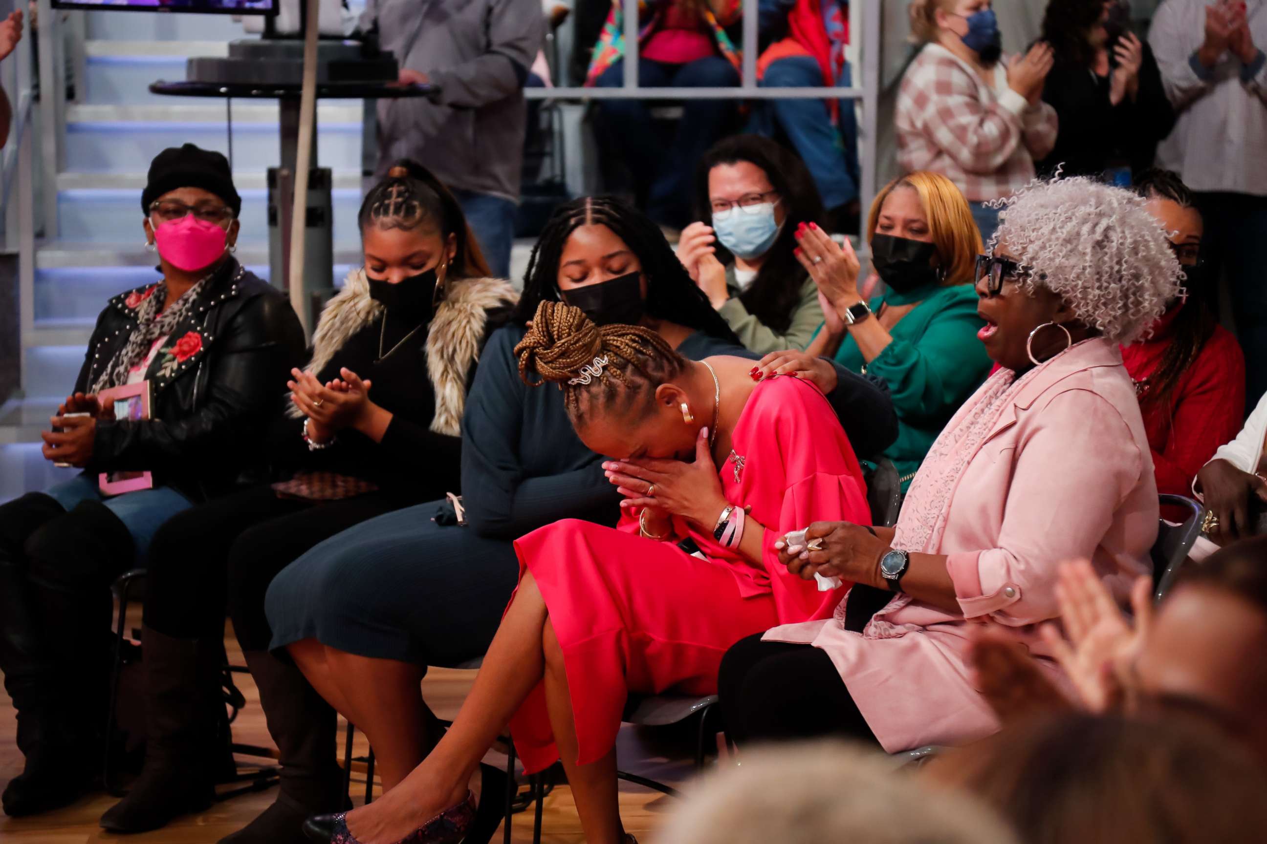 PHOTO: "The View" celebrates breast cancer survivors Angela Taylor (Fort Lauderdale, Florida), Venita Graves (Houston, Texas) and Dawn Compton (Belleville, Texas).