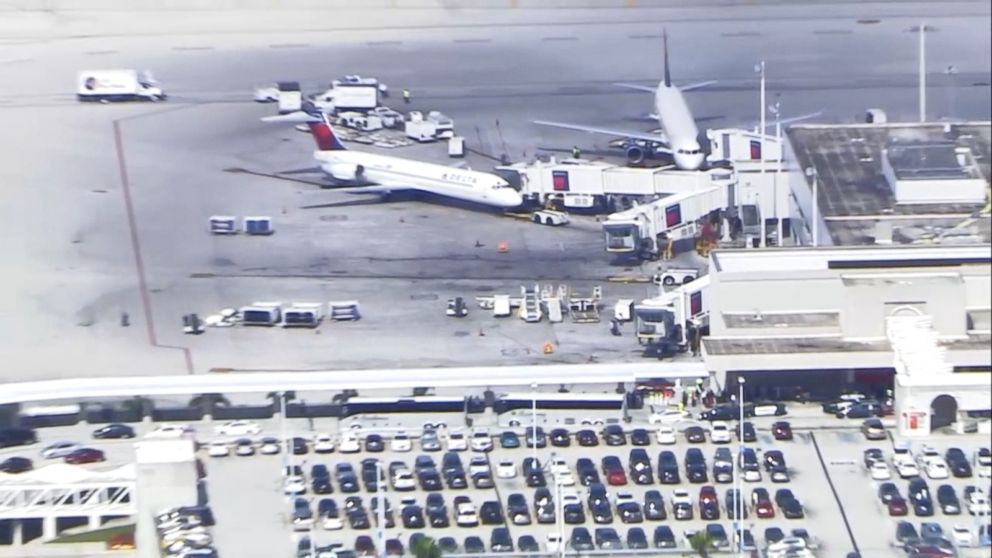 9 Injured in Shooting at Fort Lauderdale Airport; Suspect ... - 992 x 558 jpeg 83kB