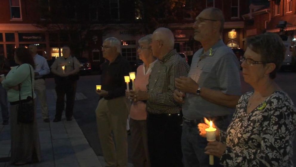 VIDEO: 'Still in disbelief': Family holds candlelight vigil for missing Tennessee teen  