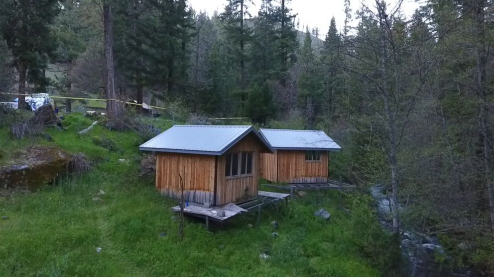 Inside The Isolated Cabin Where Elizabeth Thomas And Tad Cummins