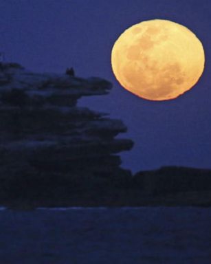 VIDEO: What is a harvest moon?