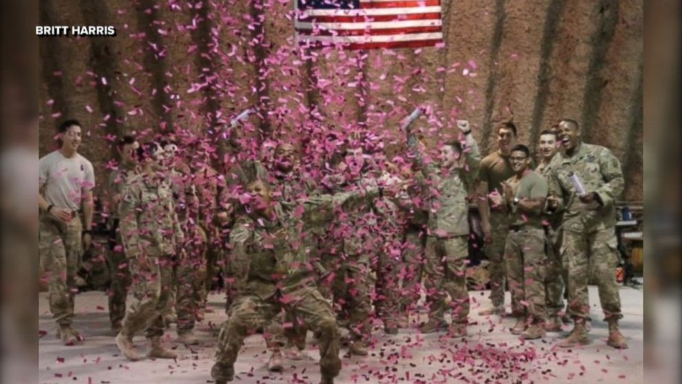 Us Soldiers In Afghanistan Shoot Pink Confetti To Reveal Sex