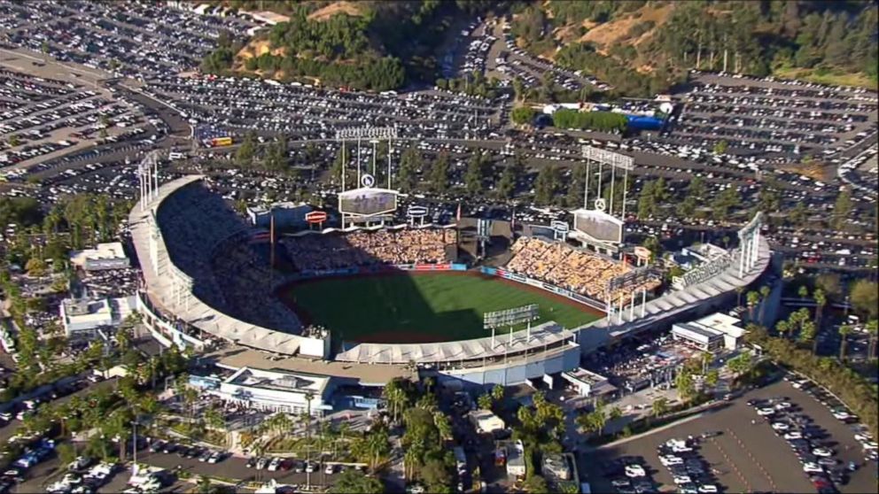 2017 World Series: Record heat to persist for Game 2 in Los Angeles