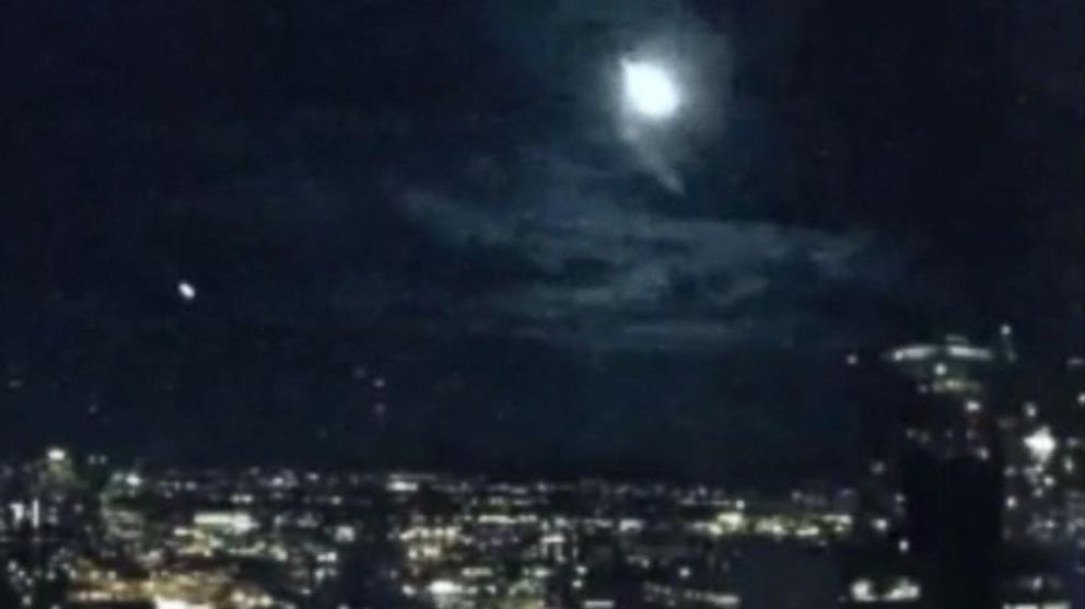 Video Possible meteor dazzles Phoenix with fireball across evening sky