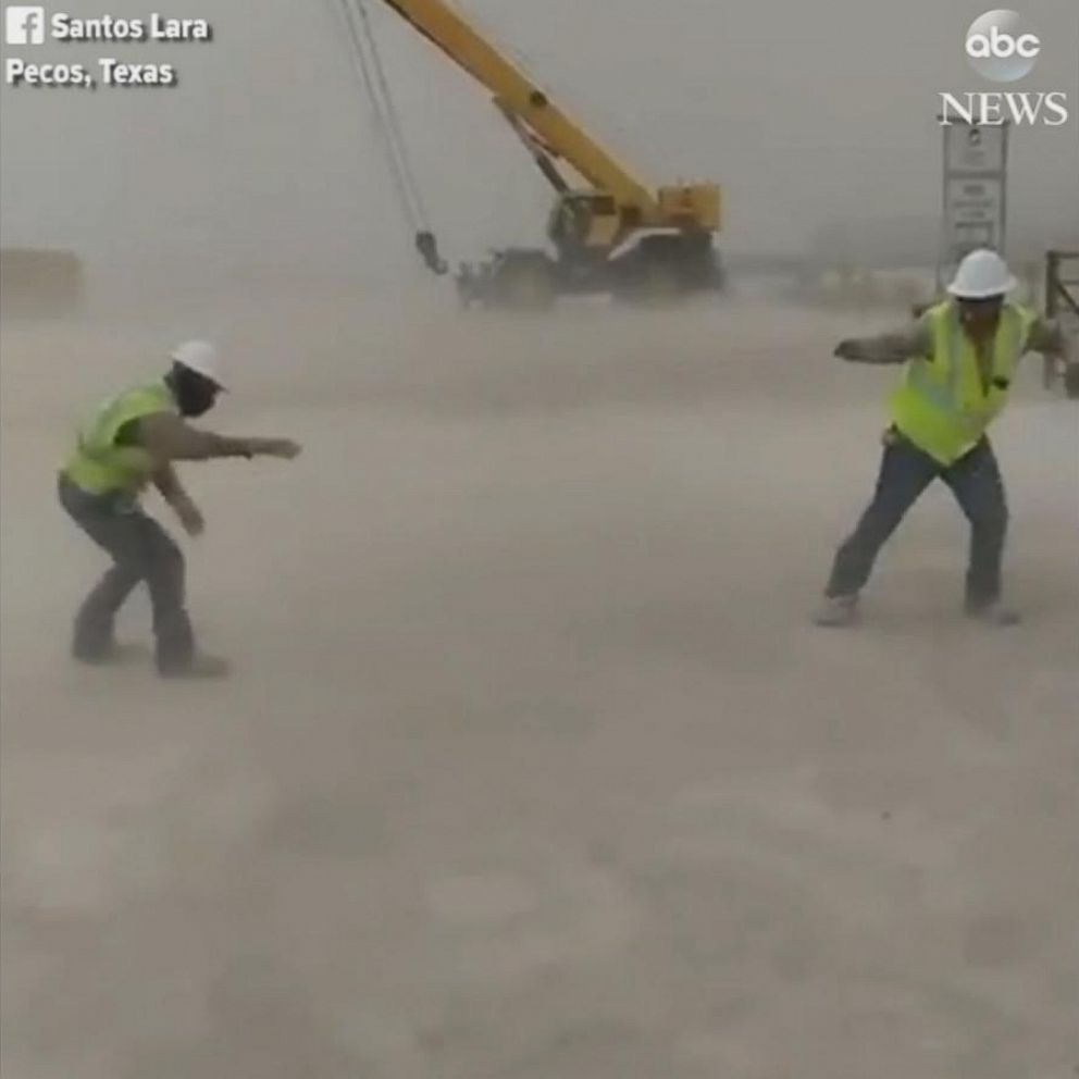 Video Workers battle heavy winds while caught in Texas sandstorm ABC News