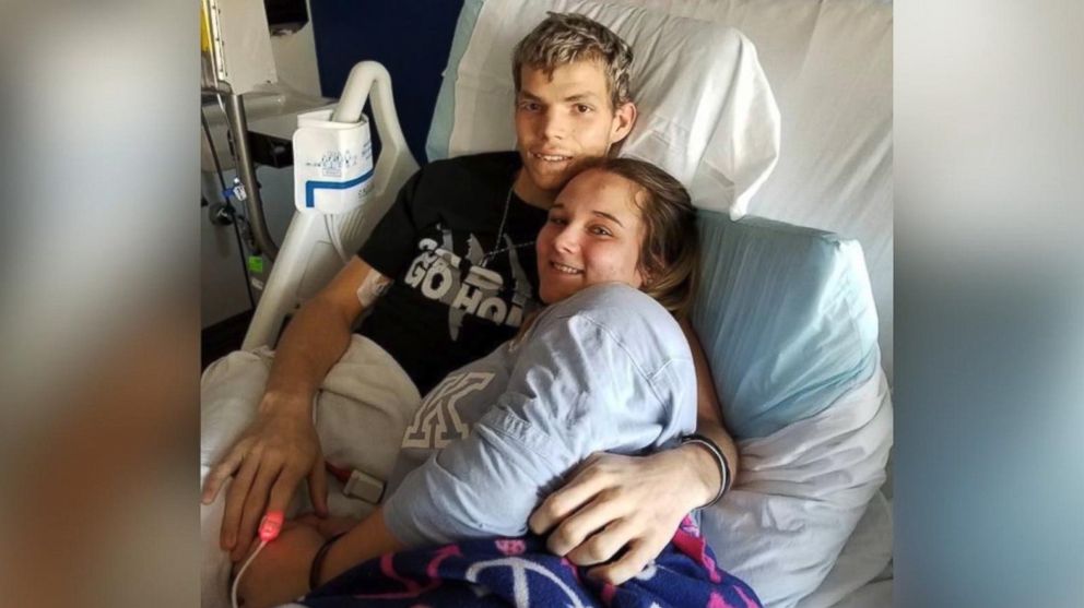 Teen with terminal cancer to marry high school sweetheart - ABC News