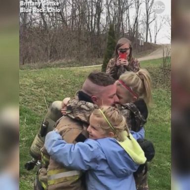 VIDEO: Soldier surprises daughters after returning home from deployment in Afghanistan