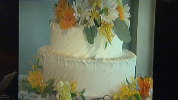 Video Supreme Court Rules In Favor Of Baker In Same Sex Wedding Cake Case Abc News 