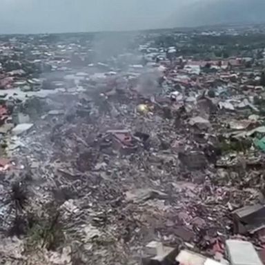 VIDEO: Deadly tsunami strikes Indonesia 