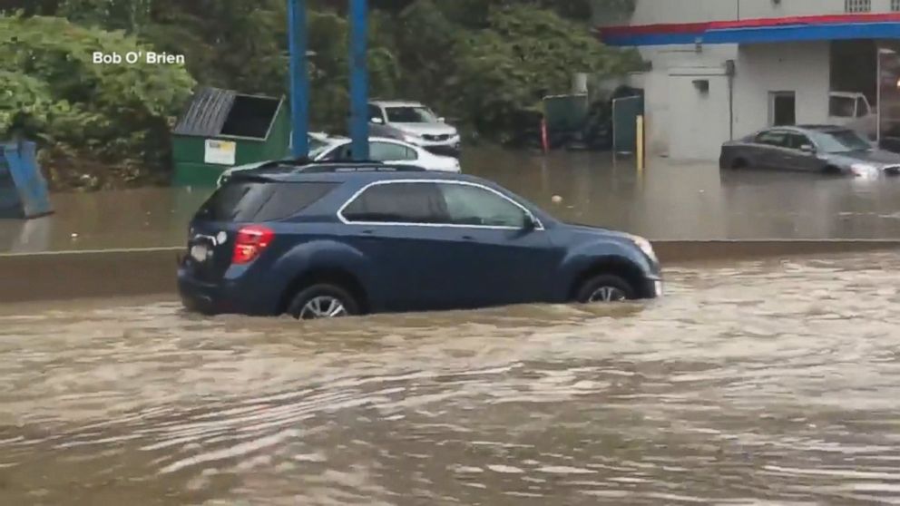 Video Huge storm bringing flooding rain to middle of US - ABC News