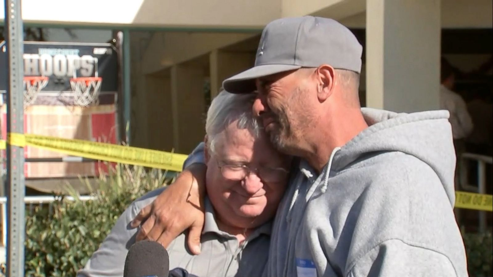 Thousand Oaks Shooting Dead Including Officer Suspect Identified Abc News Thousand Oaks Shooting Dead Including Officer Suspect Identified Abc News