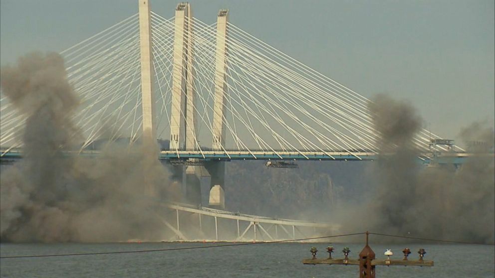 https://s.abcnews.com/images/US/190115_vod_orig_bridge_implosion_hpMain_16x9_992.jpg