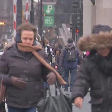 VIDEO: Cold blast hits Midwest, wreaks havoc on morning commute in Chicago