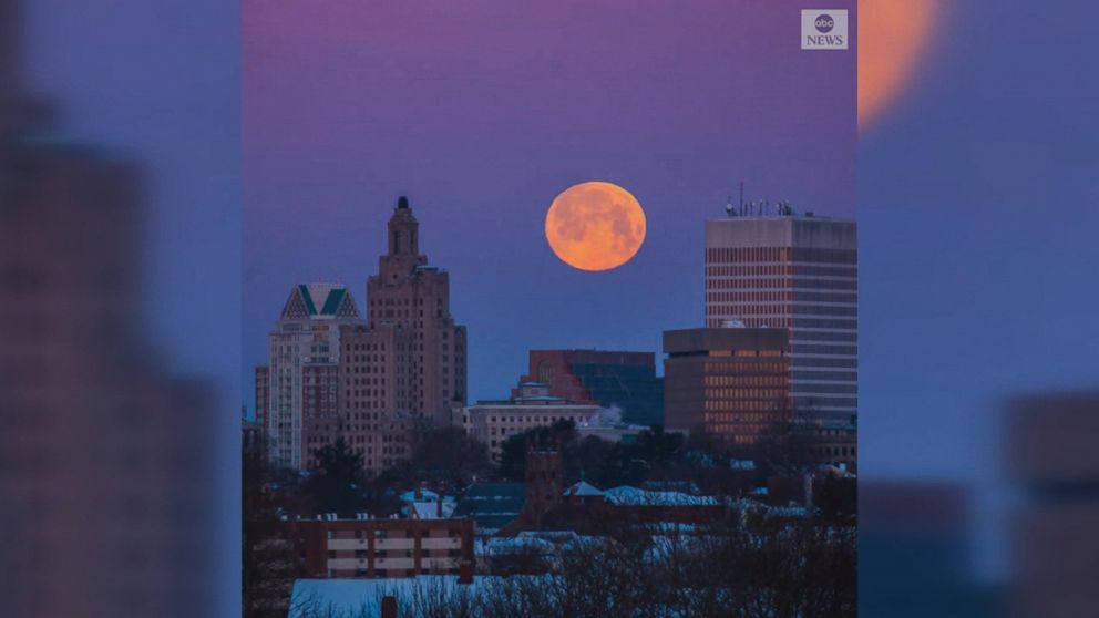 Wolf Moon: First full moon of the year to rise tonight