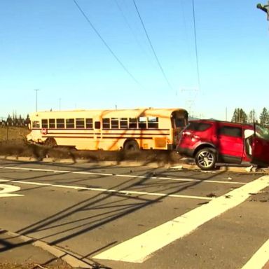 VIDEO: Several injured in school bus, SUV crash in Washington