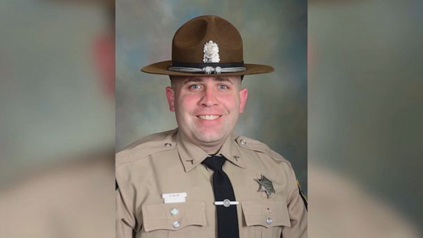 Video Trooper killed in roadside accident, 2nd this week - ABC News